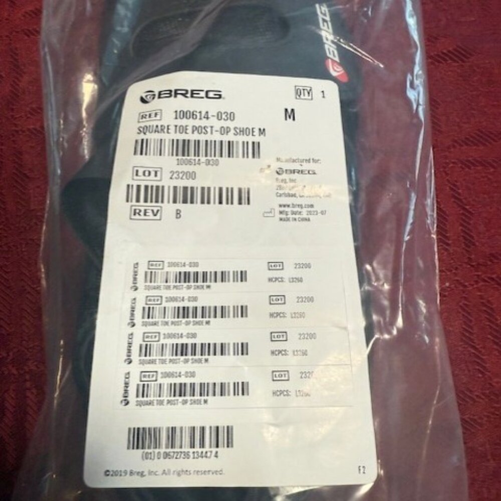 Breg Post-Op Square Toe Shoe Med Unisex Fits Left / Right Foot Black NEW